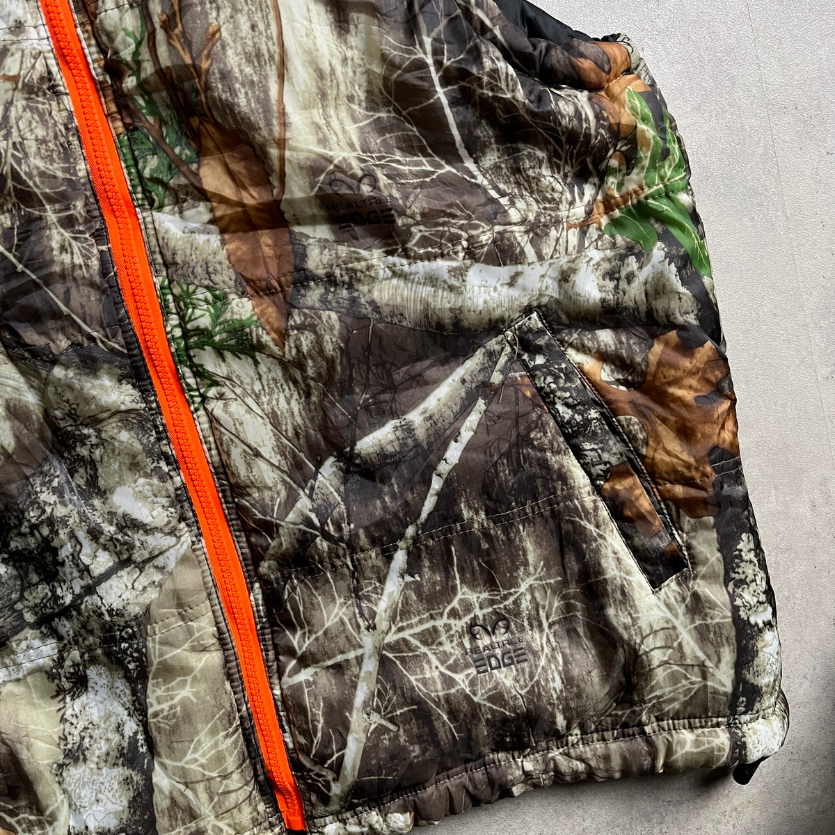 Realtree reversible puffermellény
