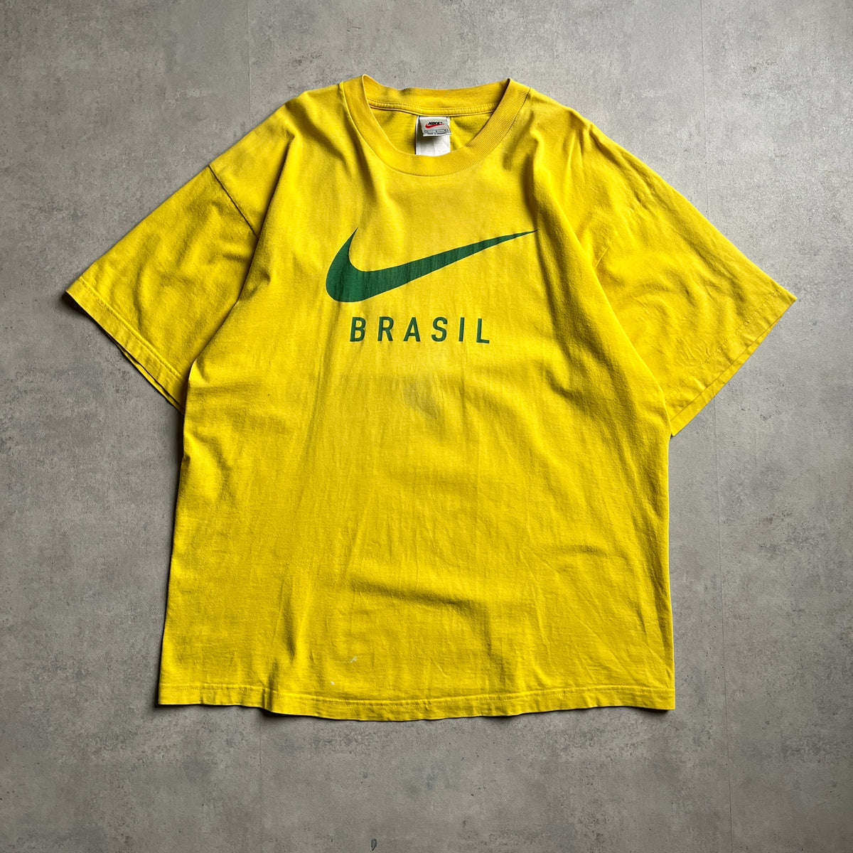 Vintage 90's Nike Made in Hungary Brasil póló