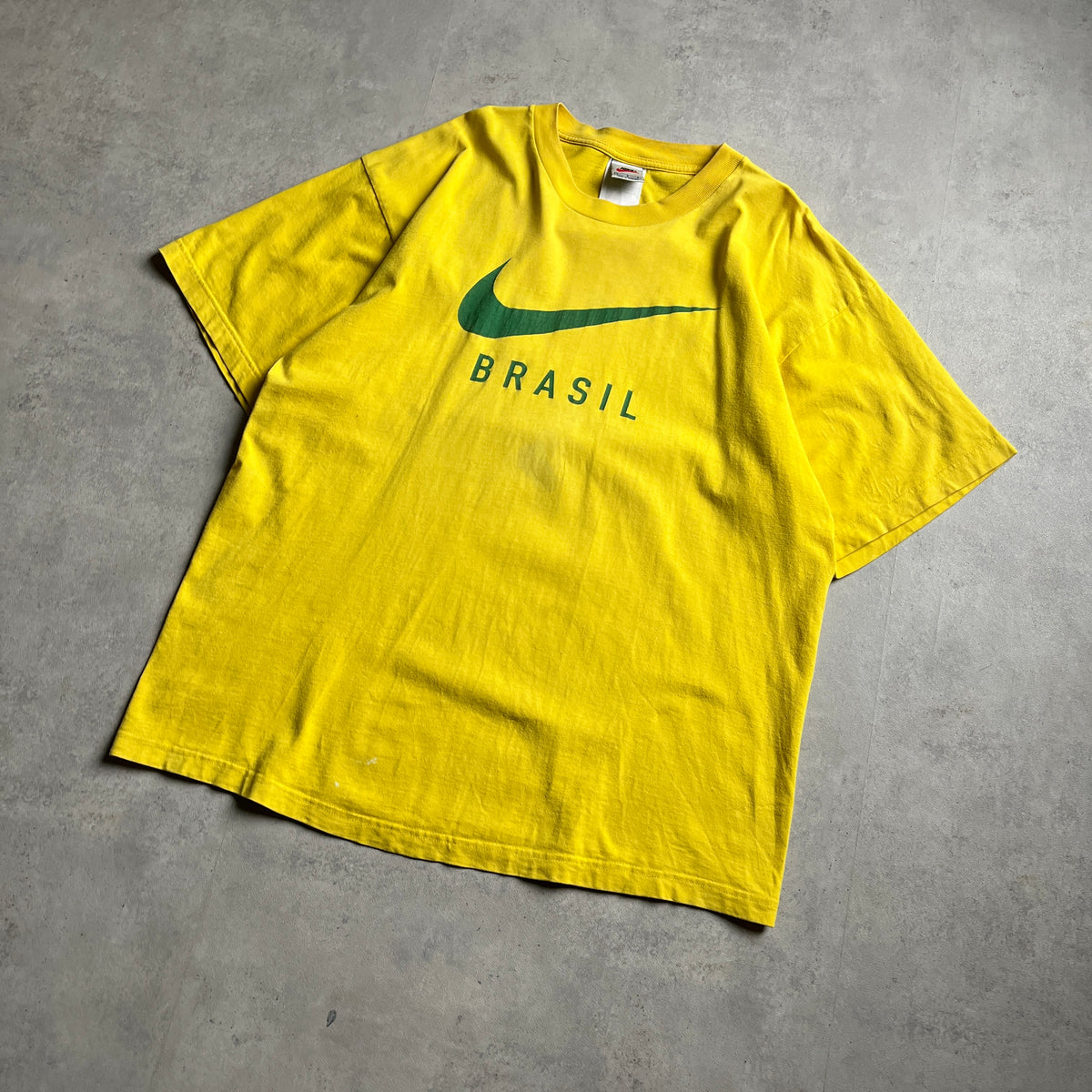 Vintage 90's Nike Made in Hungary Brasil póló