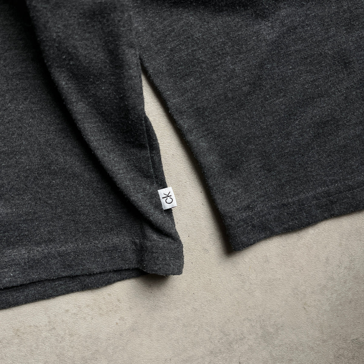Calvin Klein sötétszürke longsleeve