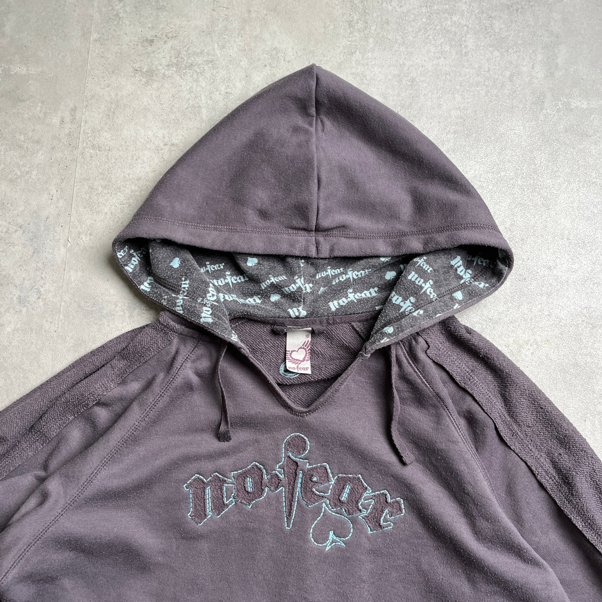 Y2K No Fear v-neck hoodie