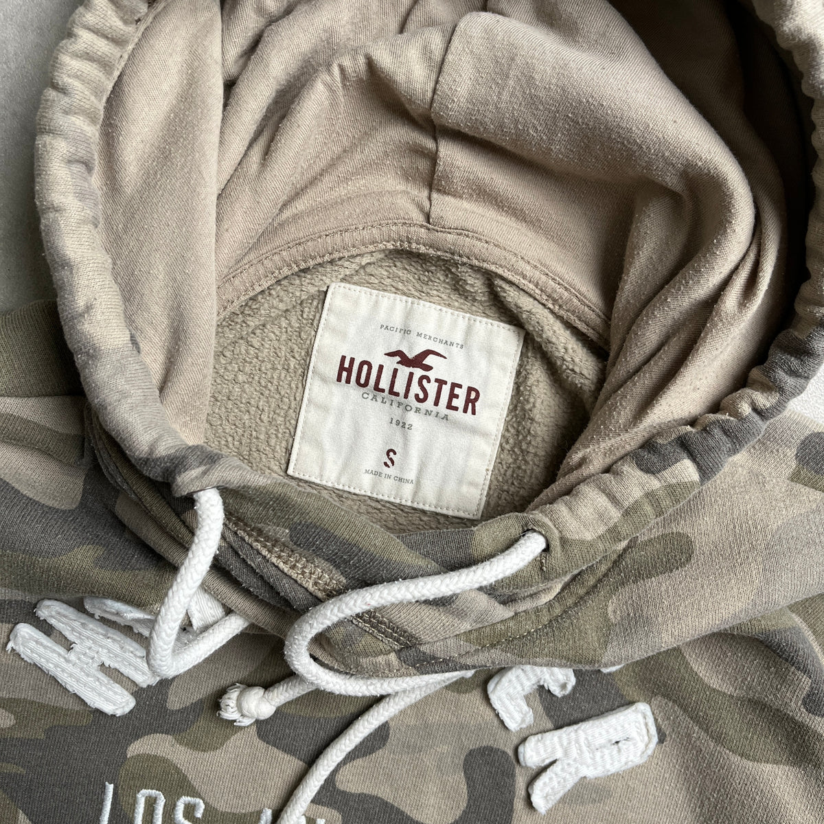 Y2K Hollister camo hoodie