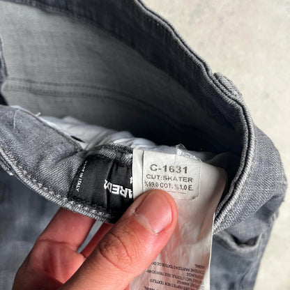 Dsquared2 szürke szaggatott farmernadrág