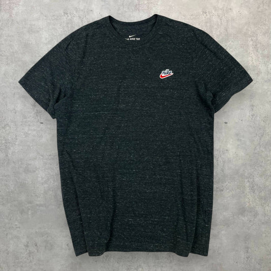 Nike small logo póló